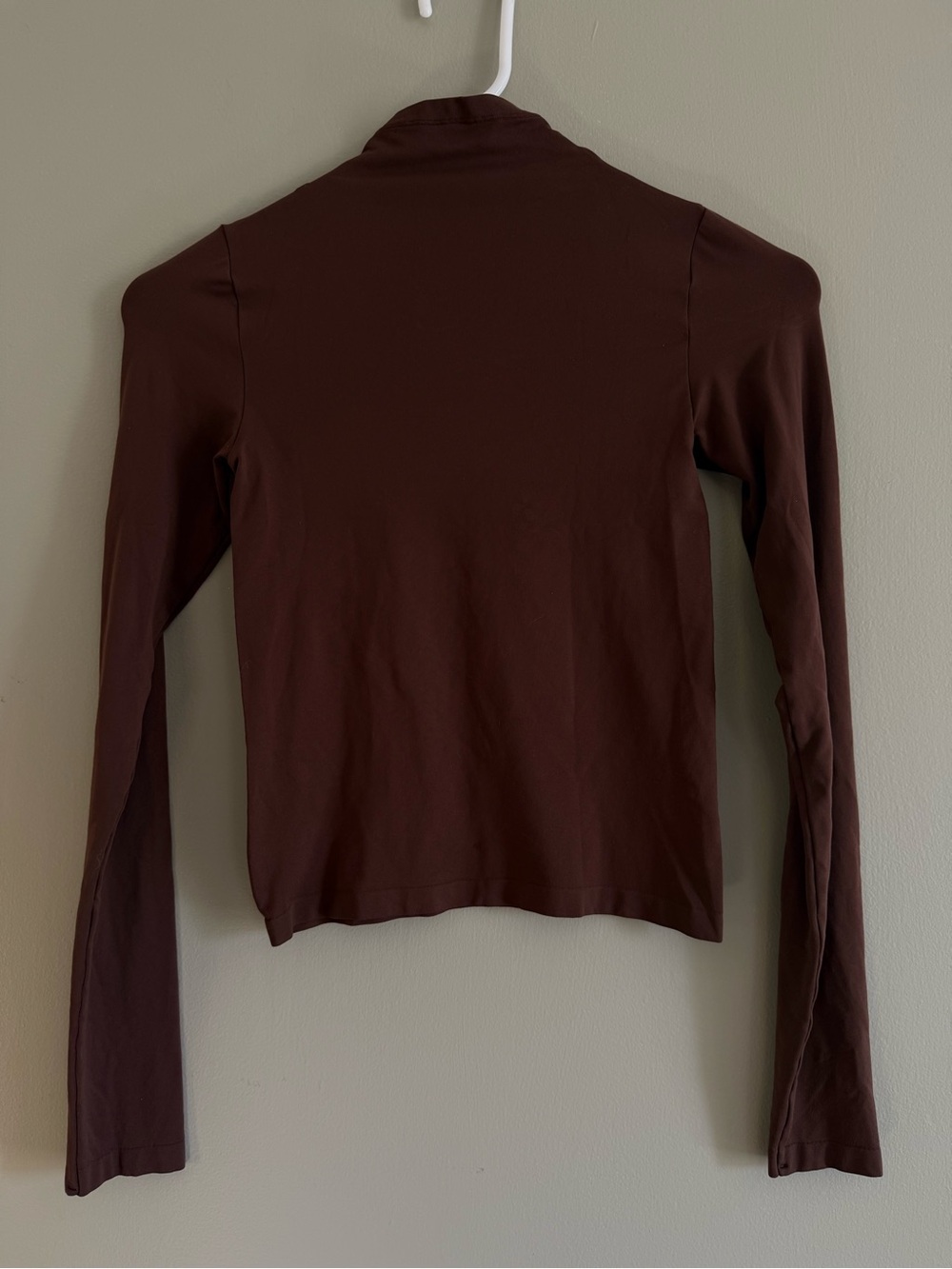 SKIMS Fits Everybody Mock Neck Long Sleeve Top Brown Small - Picture 3 of 6